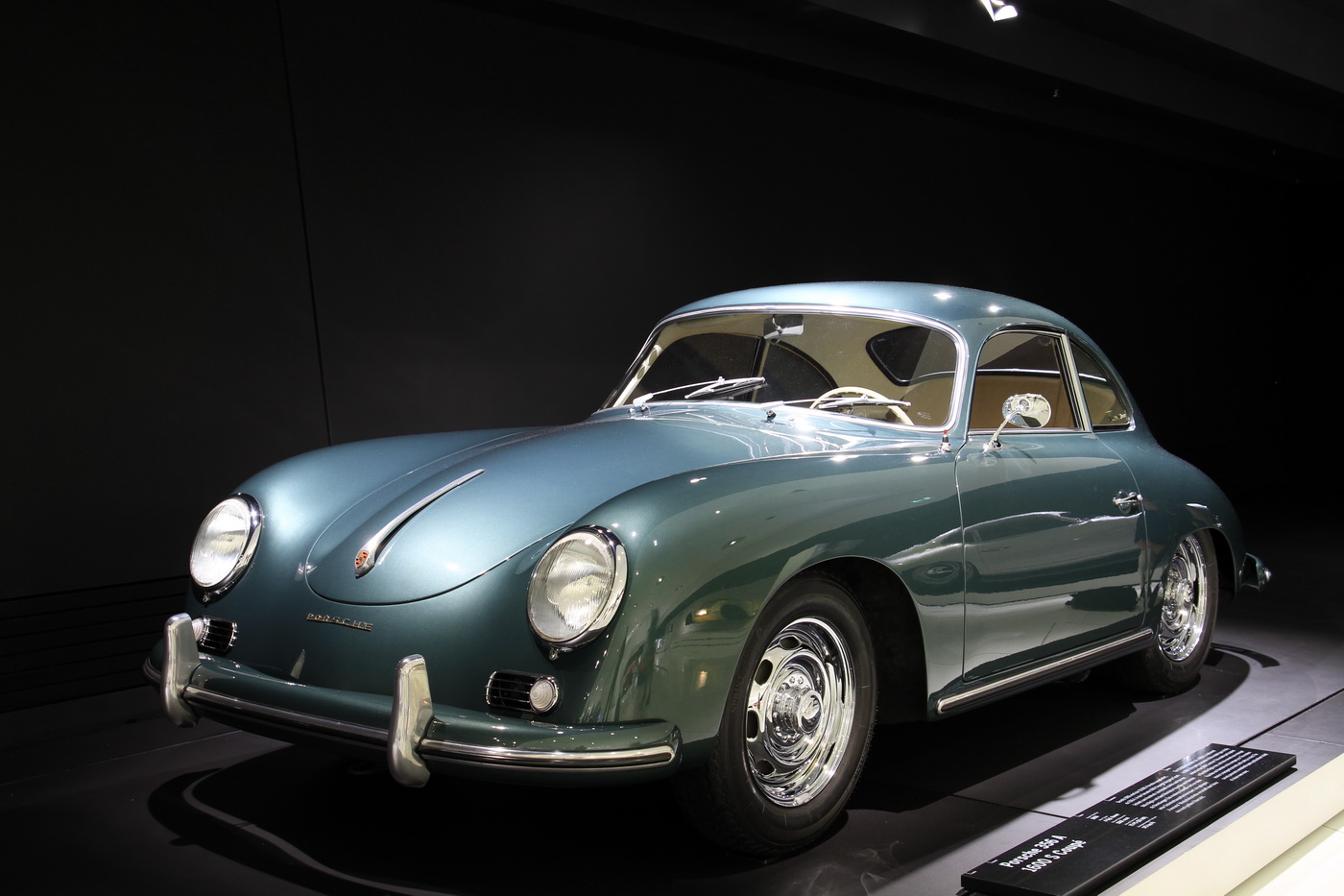 Porsche-Museum-009.jpg